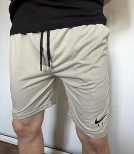 къси панталони бежаво  nike L