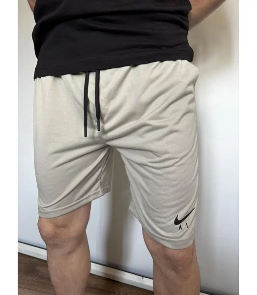 къси панталони бежаво  nike L